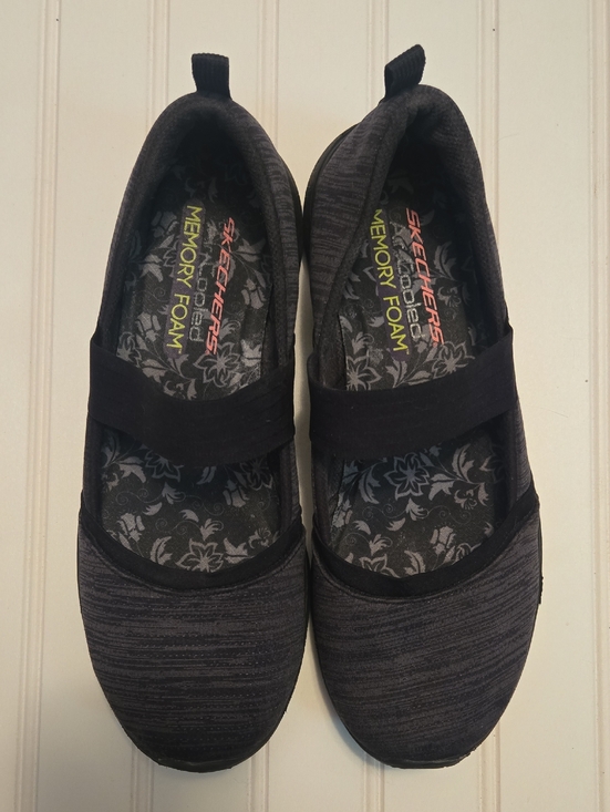 Skechers Shoes - Skechers Women's Black Slip-On Mary Jane Flats / Size 8.5
